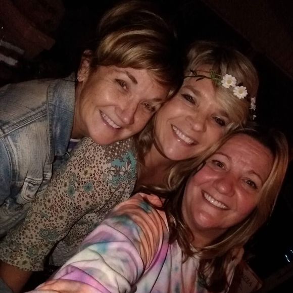 Meet your Posher, Lisa - Picture 1 of 1